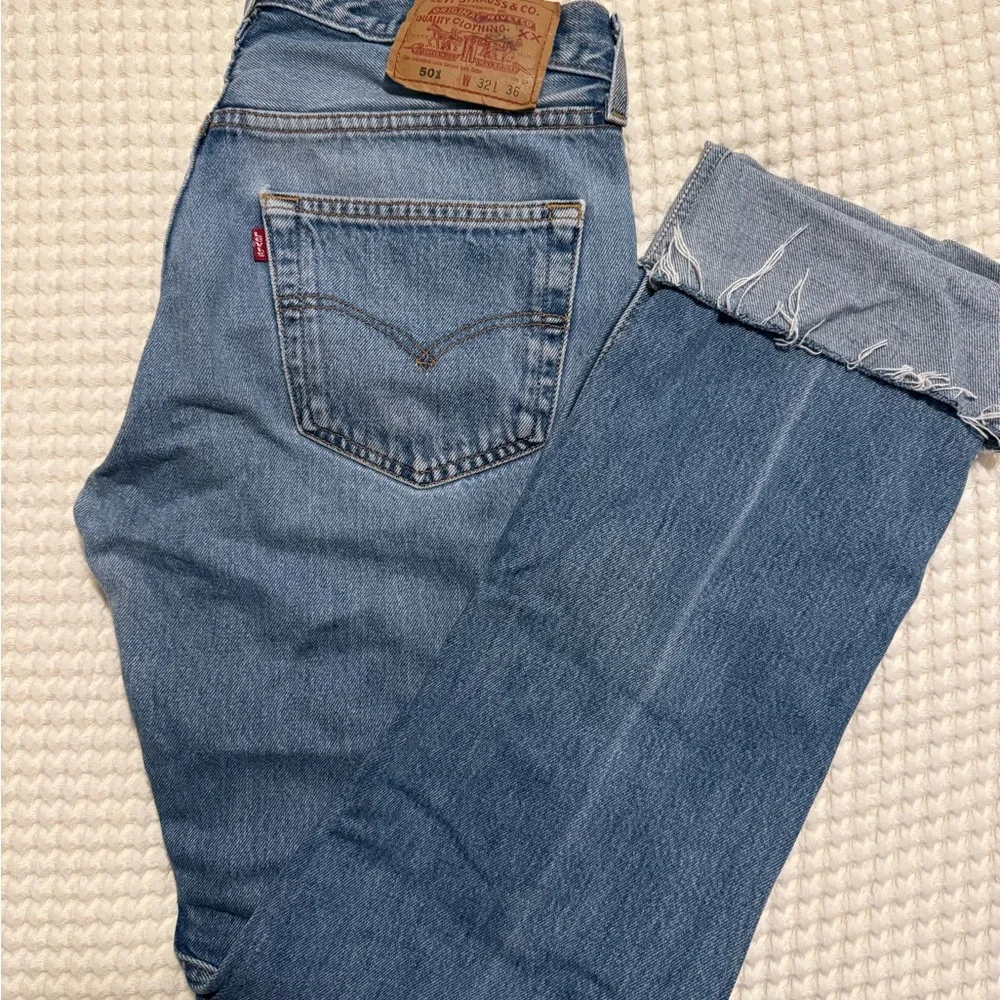 Vintage Levi’s 501 Jeans - Picture 3 of 7
